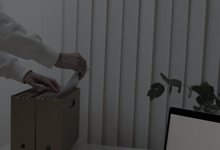 Early days · a first desk and a laptop, application reference